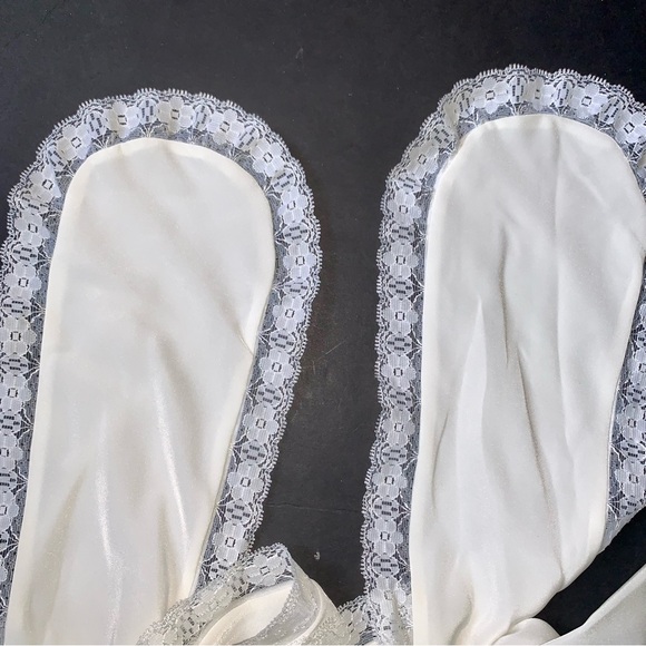 v i n t a g e :: Victorian Lace High Draped Neck Tie Blouse - Picture 6 of 11